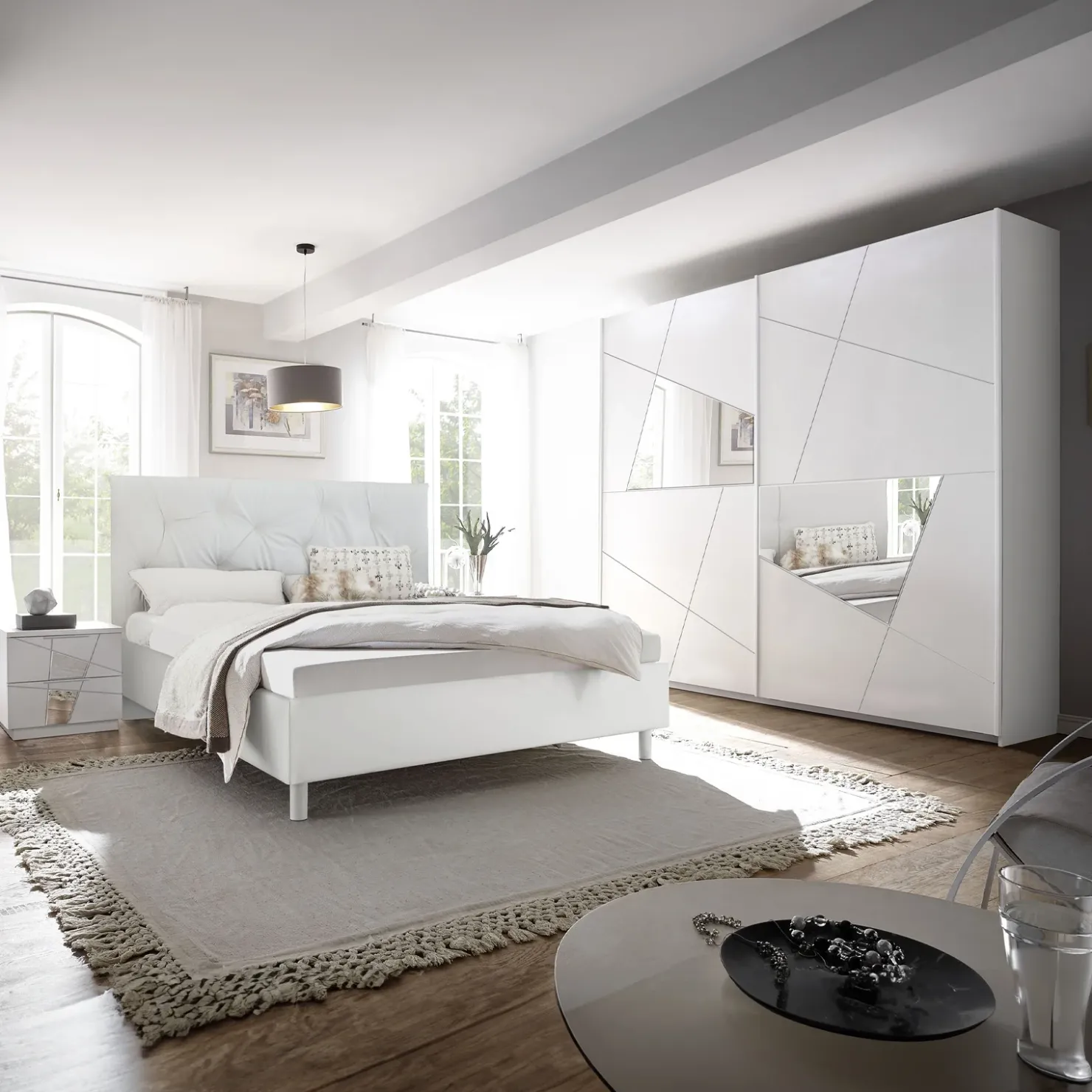 Garnero Arredamenti Armadio 243x230h cm 2 ante scorrevoli bianco frassinato opaco con serigrafia e specchio Olimpo New