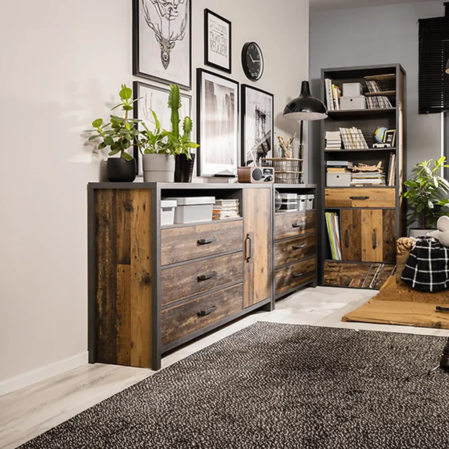 Garnero Arredamenti Cassettiera 131x91h cm 3 cassetti stile soft rovere scuro nero Urbania Discount