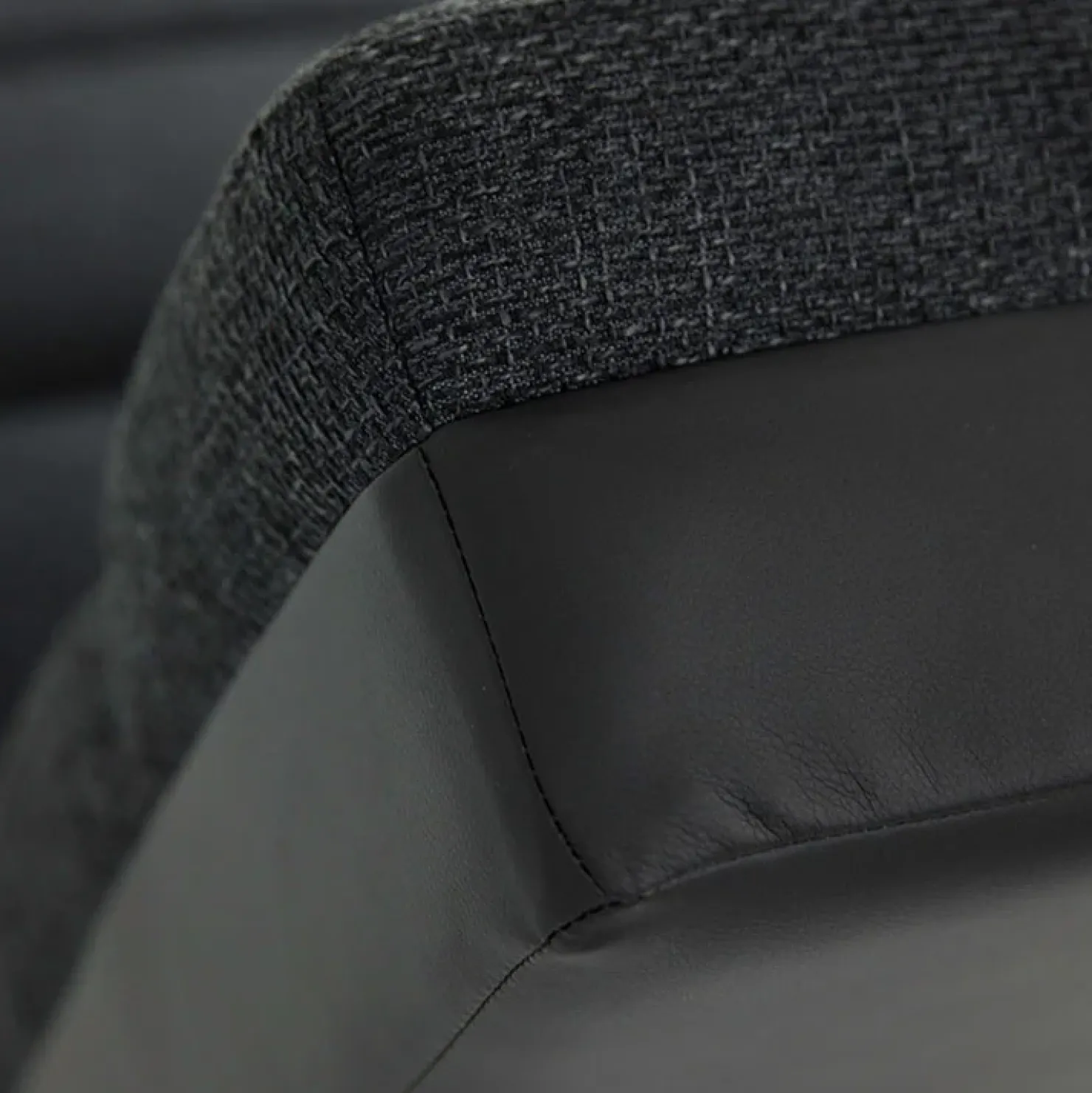 Garnero Arredamenti Chaise longue design 180cm imbottita in tessuto nero Marty Tessuto Ecopelle e Lawa Nero Clearance