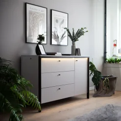 Garnero Arredamenti Comò 136x91h cm 1 anta 3 cassetti con LED grigio nero Luna Hot