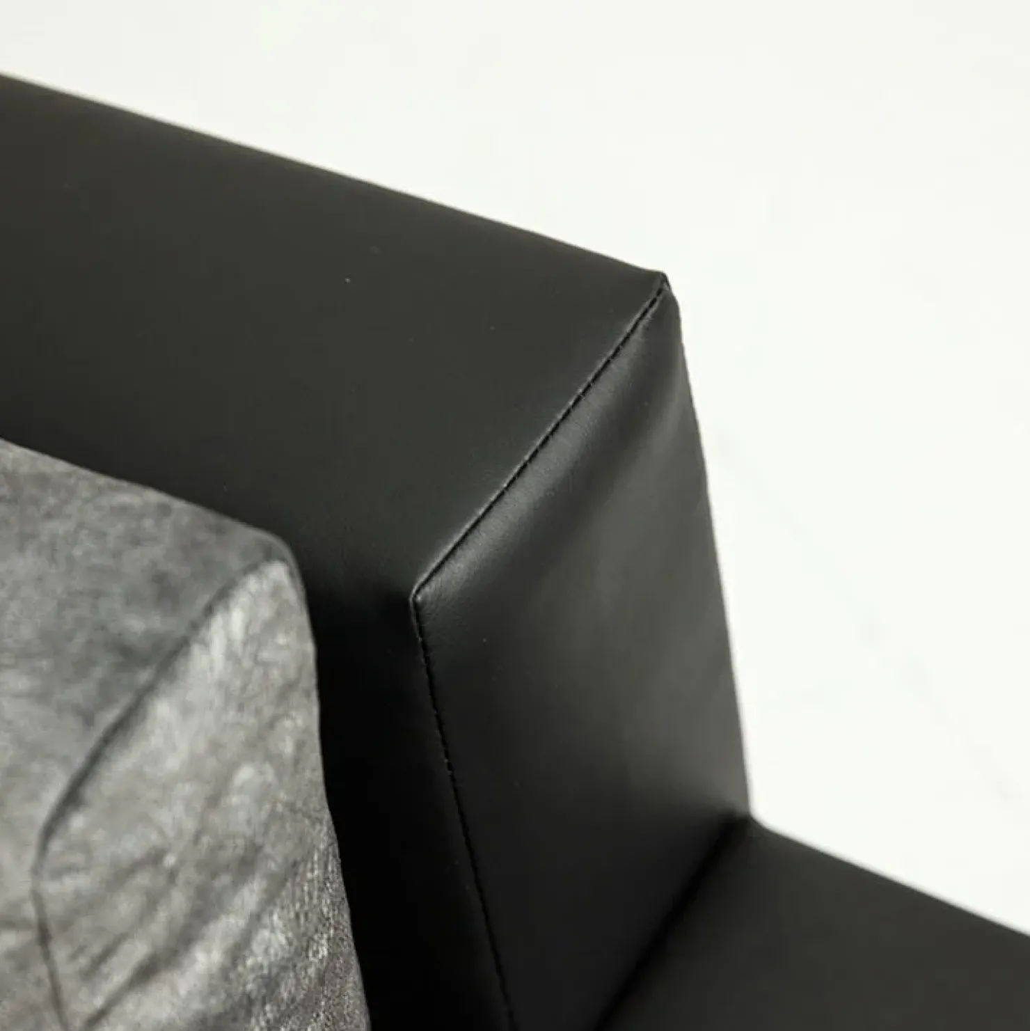 Garnero Arredamenti Divano letto matrimoniale angolare 3 posti 274cm grigio nero Apollina