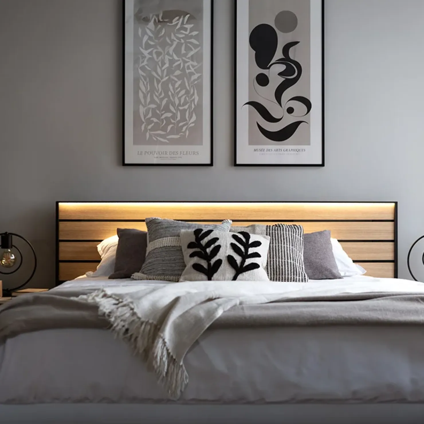 Garnero Arredamenti Letto matrimoniale contenitore 160x200cm con LED e presa USB-C grigio nero rovere Luna Online