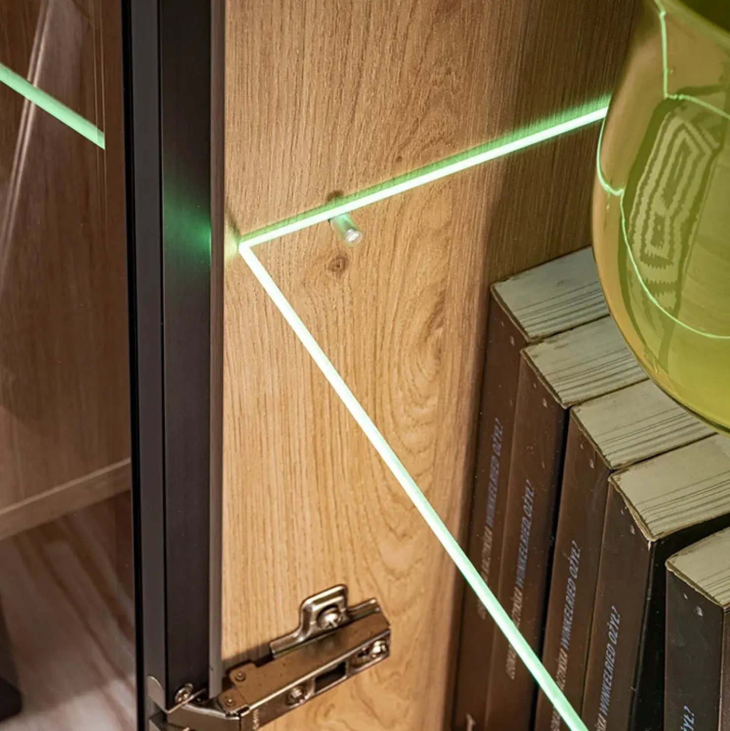 Garnero Arredamenti Madia 160x82h cm 4 ante con stampa nera soggiorno noce Mendes Best