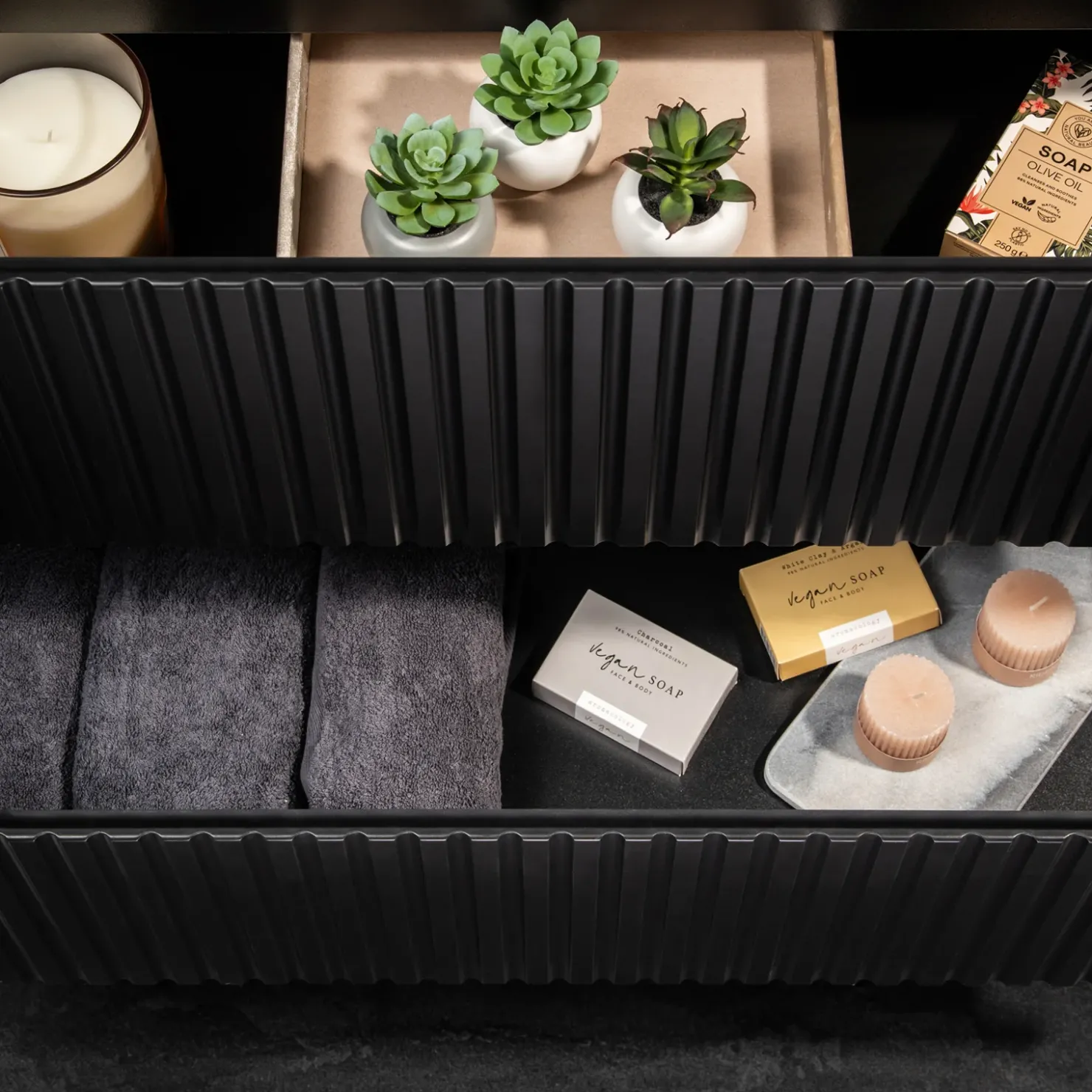 Garnero Arredamenti Mobile bagno sospeso 60cm cannettato con lavabo 2 cassetti Cleany Nero