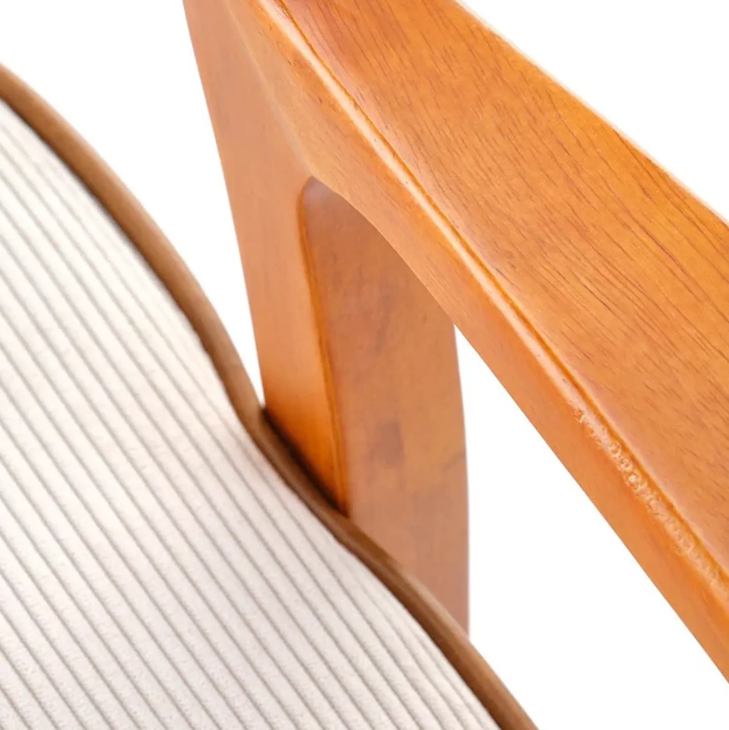 Garnero Arredamenti Poltrona moderna design in stoffa beige chiaro e gambe legno noce chiaro Bled Hot