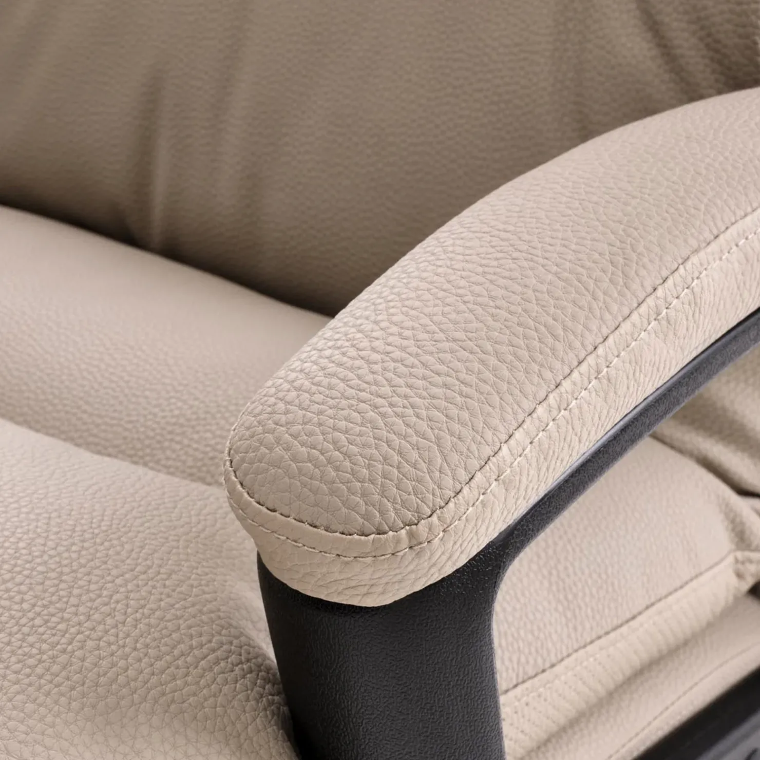 Garnero Arredamenti Sedia da ufficio con braccioli e ruote regolabile imbottita in Marilu Ecopelle Beige Online