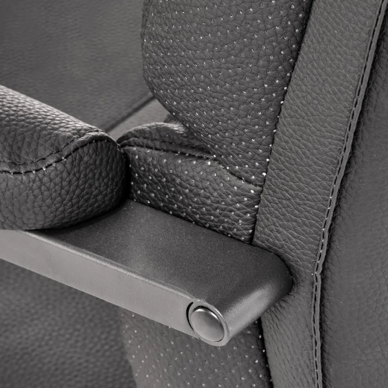 Garnero Arredamenti Sedia da ufficio con braccioli moderna in ecopelle nero Andrada Discount