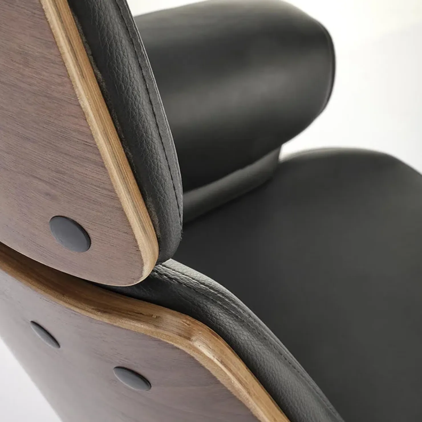 Garnero Arredamenti Sedia ufficio con braccioli regolabile in ecopelle noce nero Chillon Hot