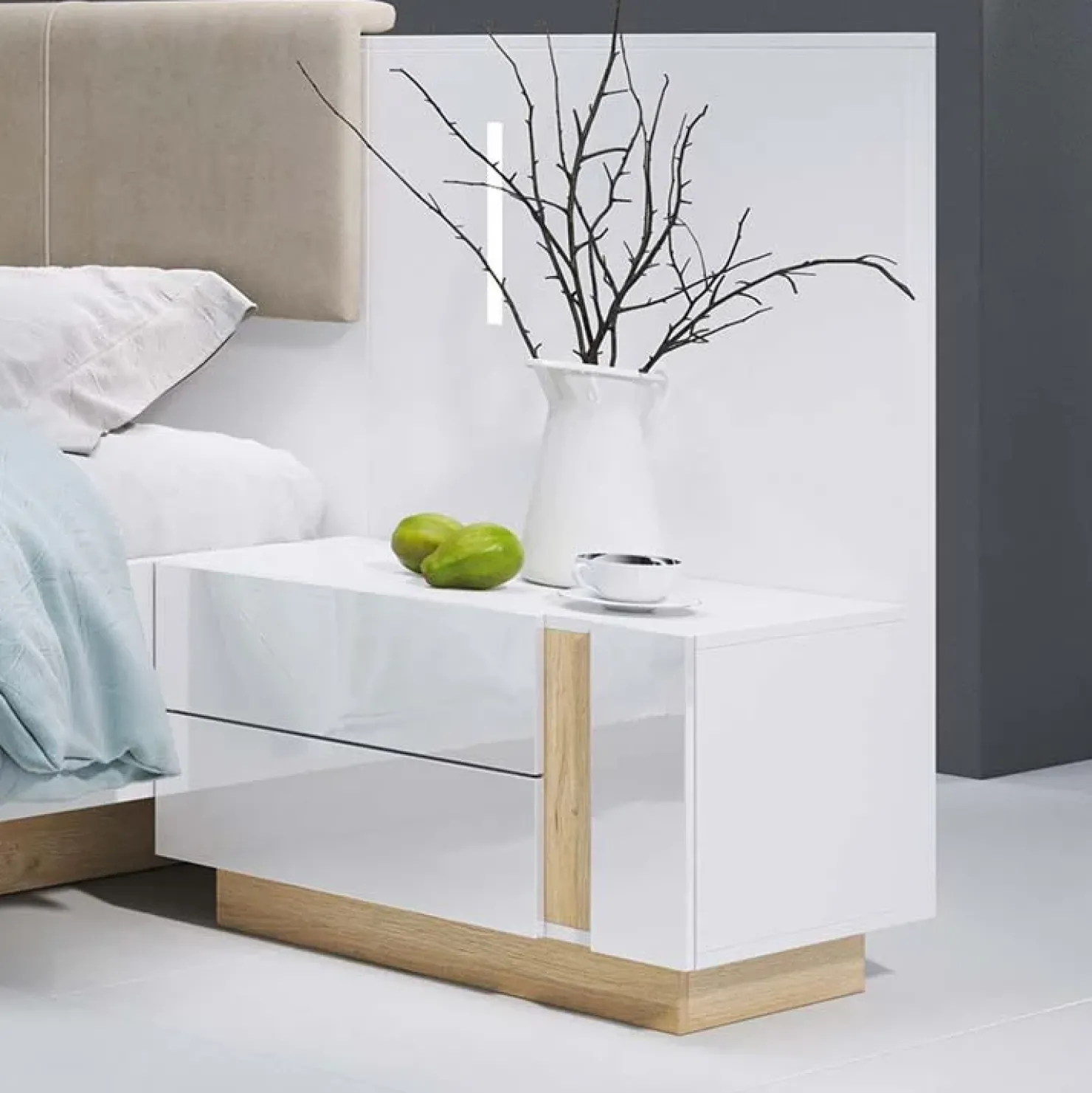 Garnero Arredamenti Set 2 comodini 60x102h cm design bianco lucido rovere Noa