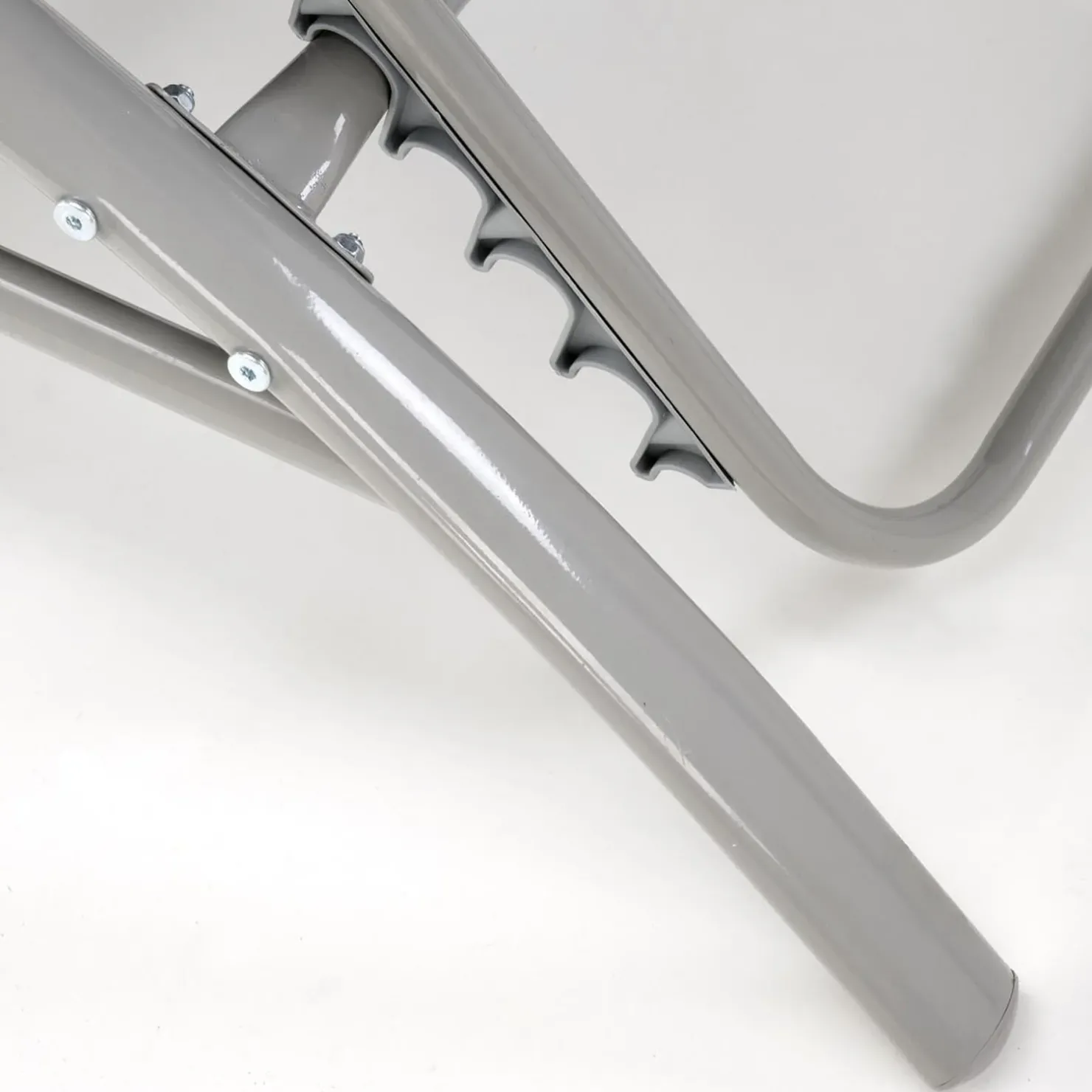 Garnero Arredamenti Set 2 sdraio da giardino con tavolino relax nero grigio Marea