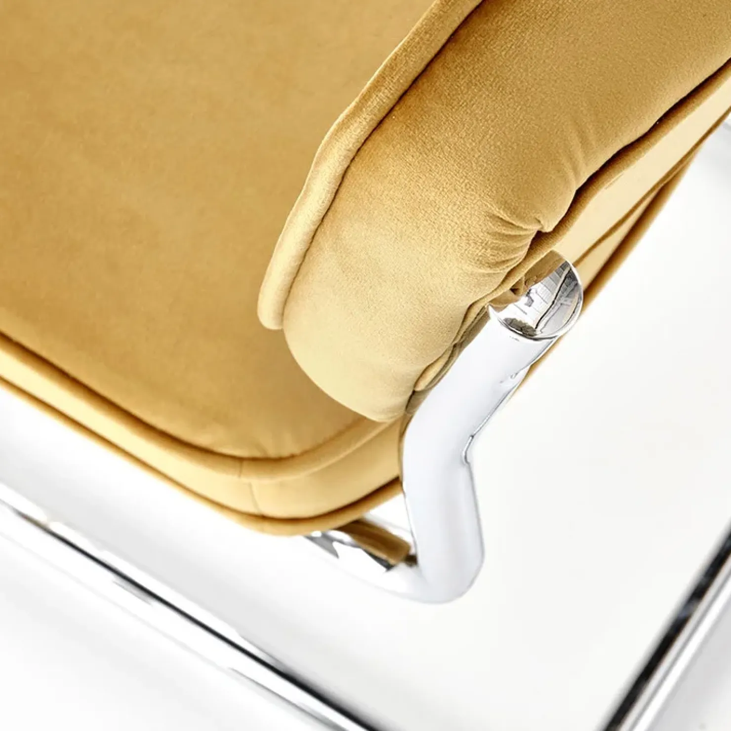 Garnero Arredamenti Set 4 sedie soggiorno moderne in velluto acciaio Vader Senape