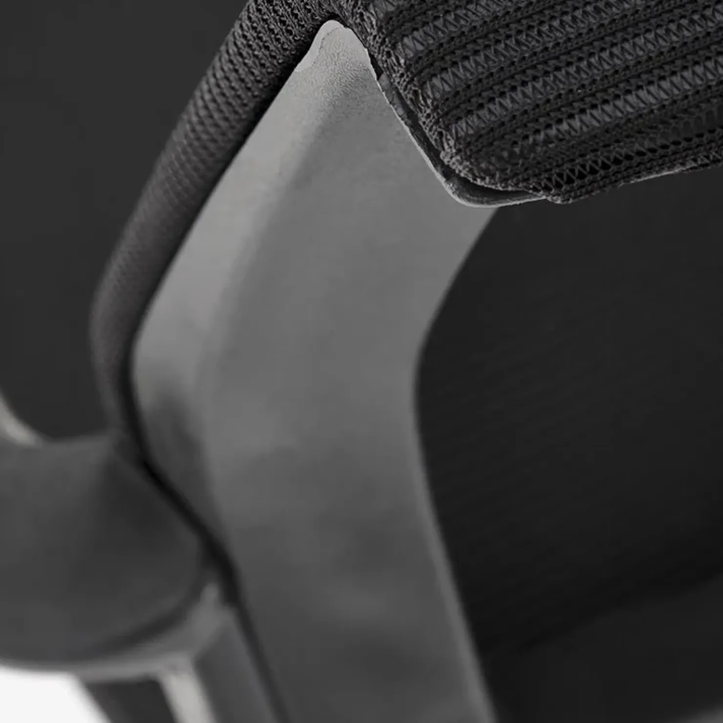 Garnero Arredamenti Set 4 sedie soggiorno moderne in tessuto nero Precious Sale