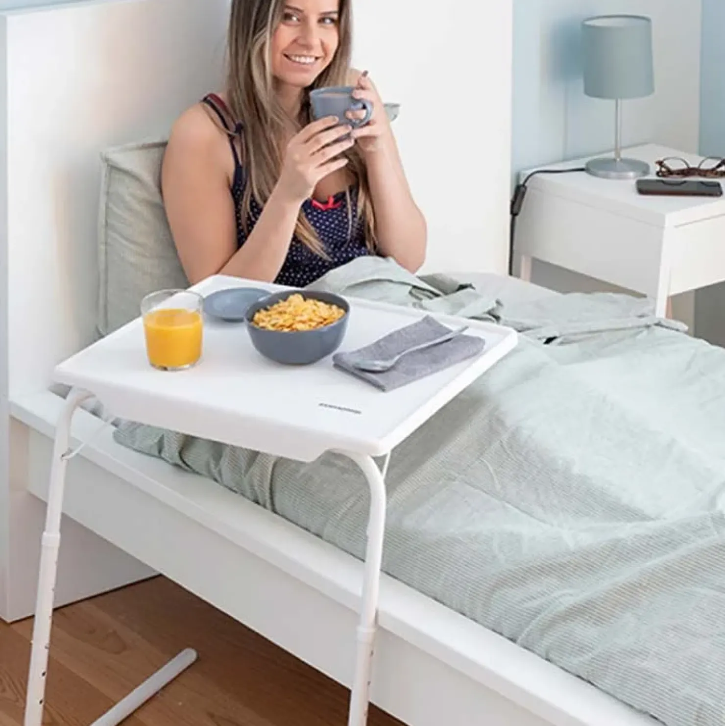 Garnero Arredamenti Tavolino pieghevole multiposizione 53x70cm metallo bianco Giga Hot