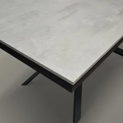 Garnero Arredamenti Tavolo 140/200 cm allungabile cemento metallo ossido Velvet Nero - Cemento Outlet
