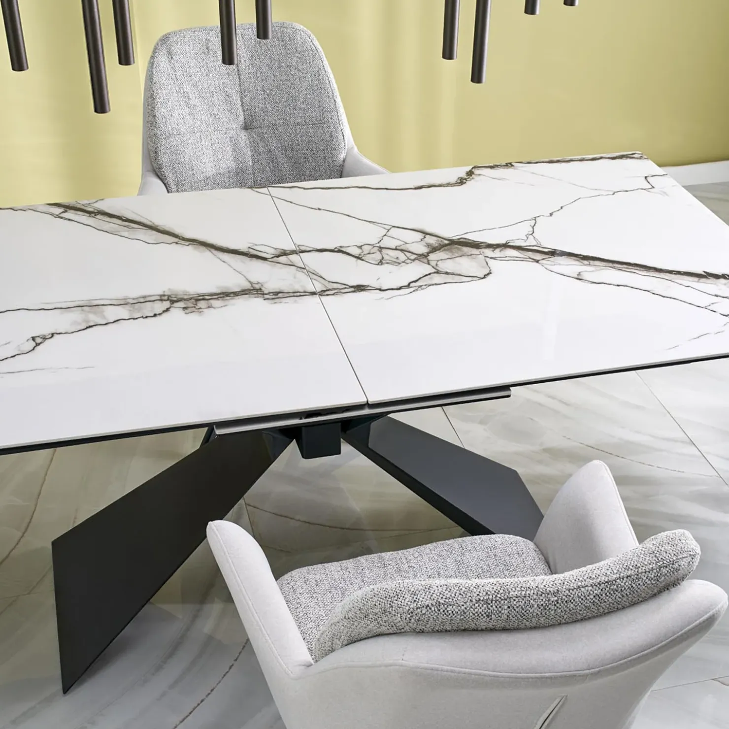 Garnero Arredamenti Tavolo allungabile 180/230cm effetto marmo bianco nero Silvano