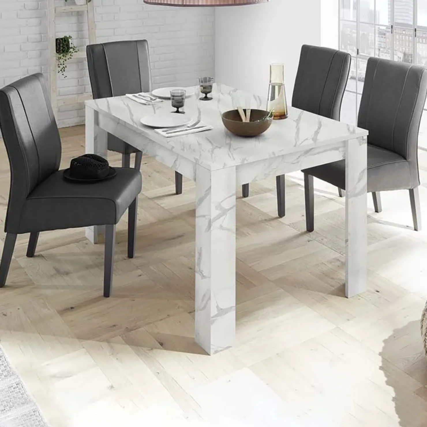 Garnero Arredamenti Tavolo allungabile 137/185cm moderno effetto Viking Marmo bianco Outlet