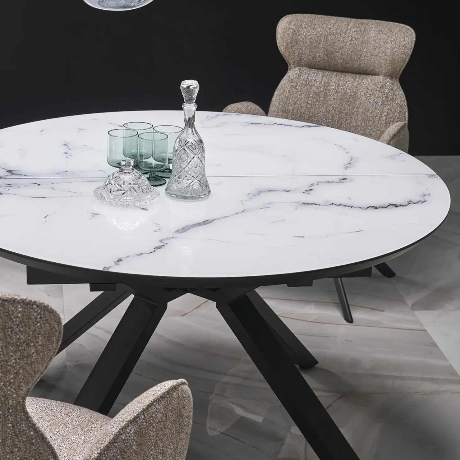 Garnero Arredamenti Tavolo rotondo allungabile 130/180cm vetro effetto marmo bianco nero Galact Discount