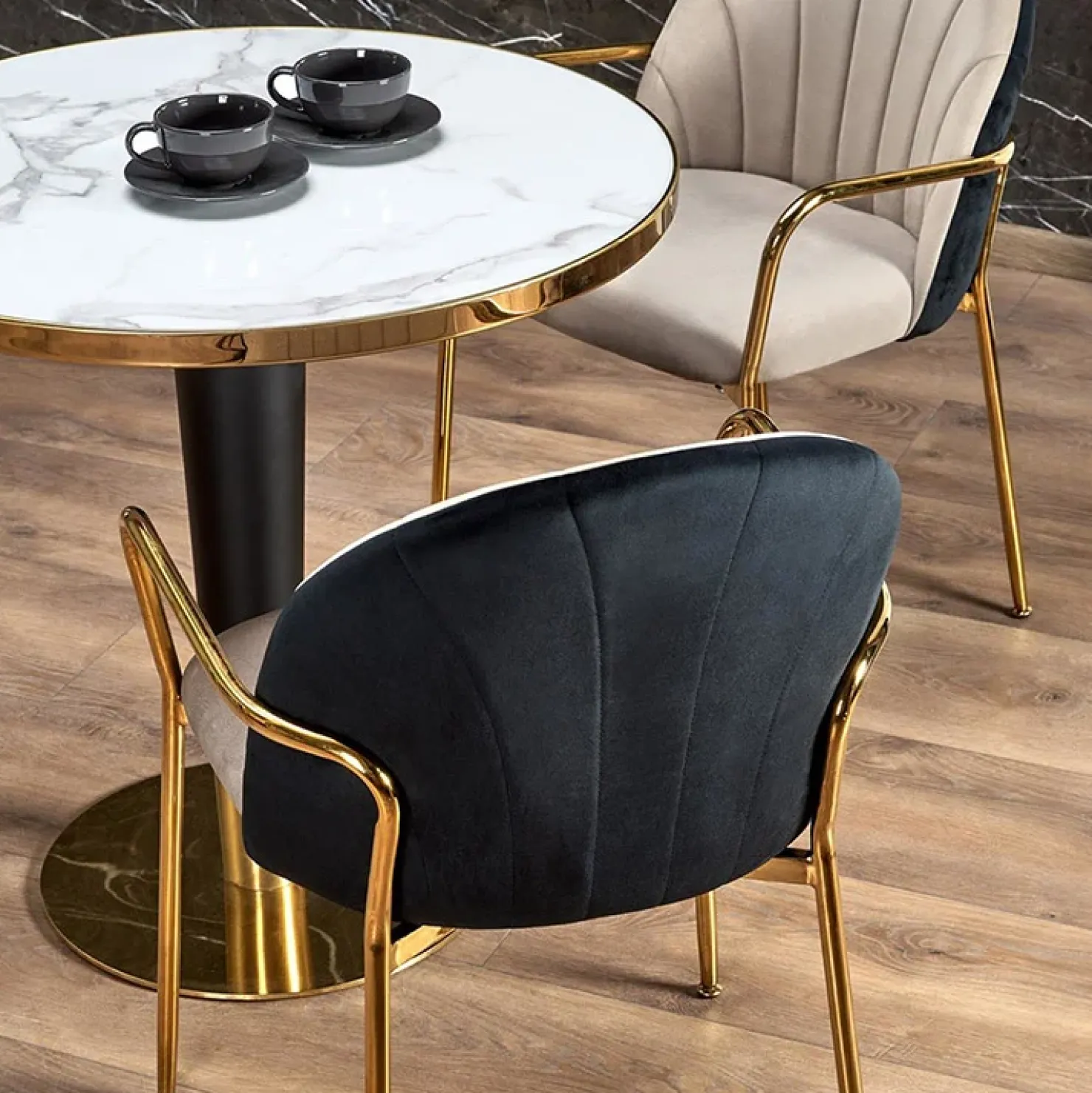 Garnero Arredamenti Tavolo rotondo moderno 79x74cm marmo bianco nero oro Barbera Discount