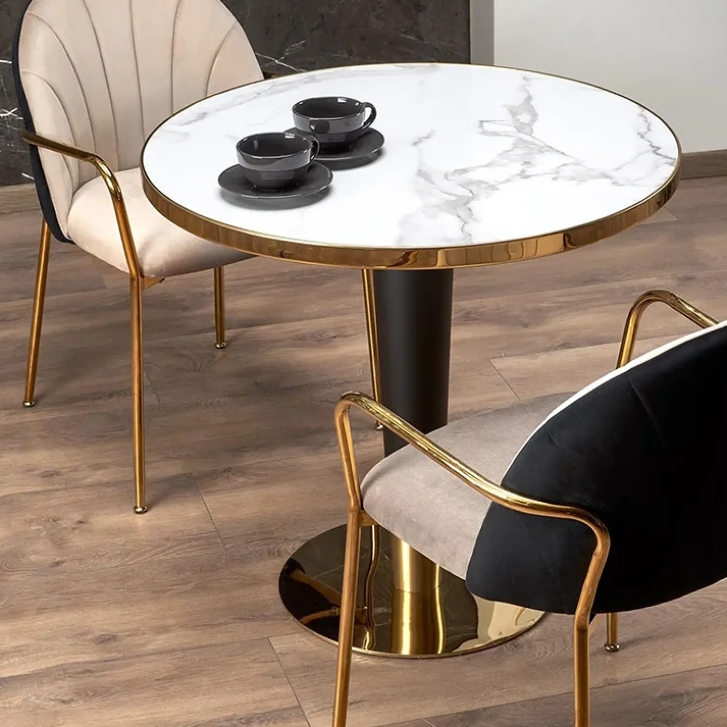 Garnero Arredamenti Tavolo rotondo moderno 79x74cm marmo bianco nero oro Barbera Discount