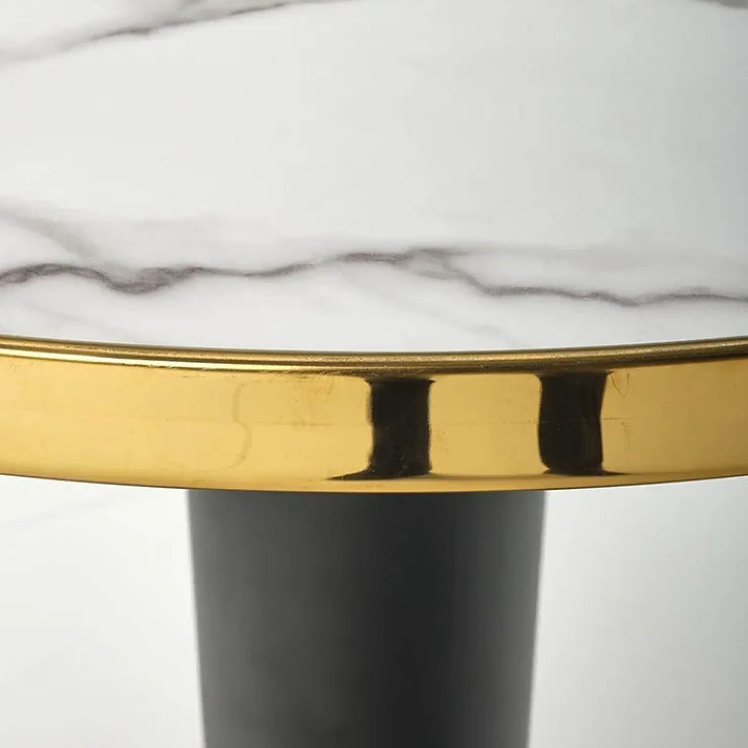Garnero Arredamenti Tavolo rotondo moderno 79x74cm marmo bianco nero oro Barbera Discount