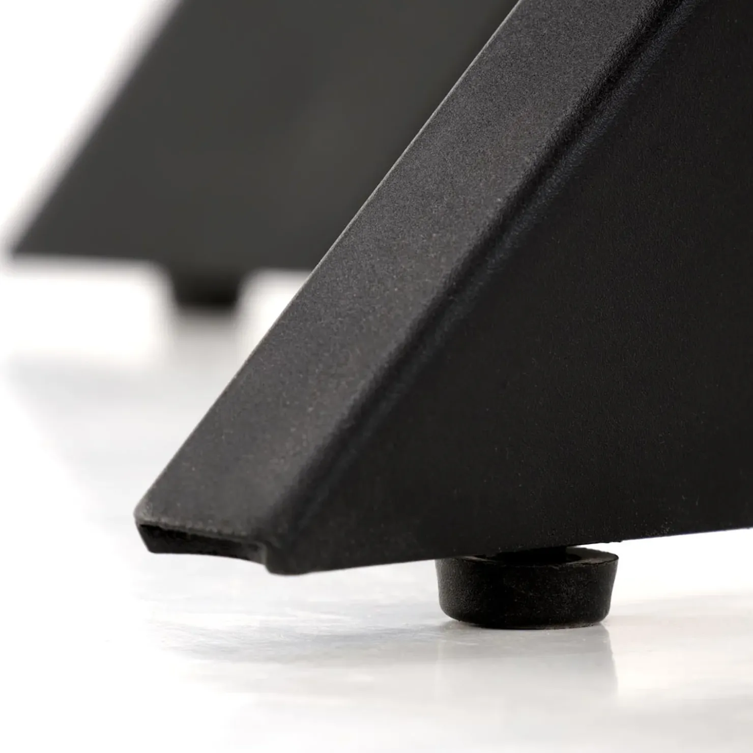 Garnero Arredamenti Tavolo rotondo 100x100cm moderno noce nero Dormelada Noce - Nero Outlet