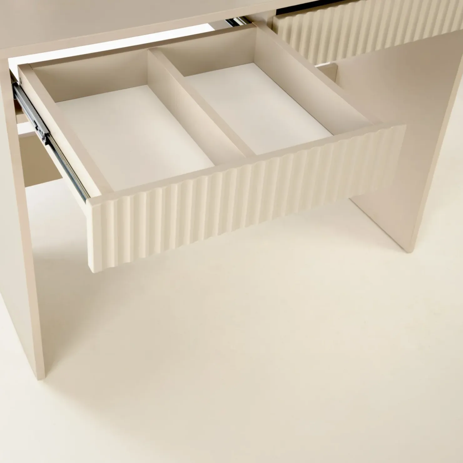 Garnero Arredamenti Toeletta da trucco con specchio 94x43cm con LED cashmere Bloom Beige Sale